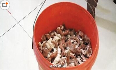 豬肉驚現(xiàn)"藍(lán)光"   疑因生豬被喂過量含磷飼料