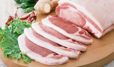 國內(nèi)養(yǎng)殖巨頭對(duì)壘洋豬肉 成本價(jià)不輸30%以上就有生存空間