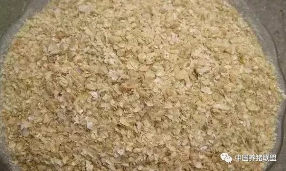 豬場(chǎng)用的豆粕30%都是假的，看看你家的是不是假的？