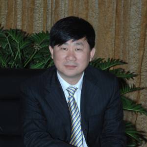 金衛(wèi)東：在現(xiàn)實(shí)與夢(mèng)想之間勇敢前行